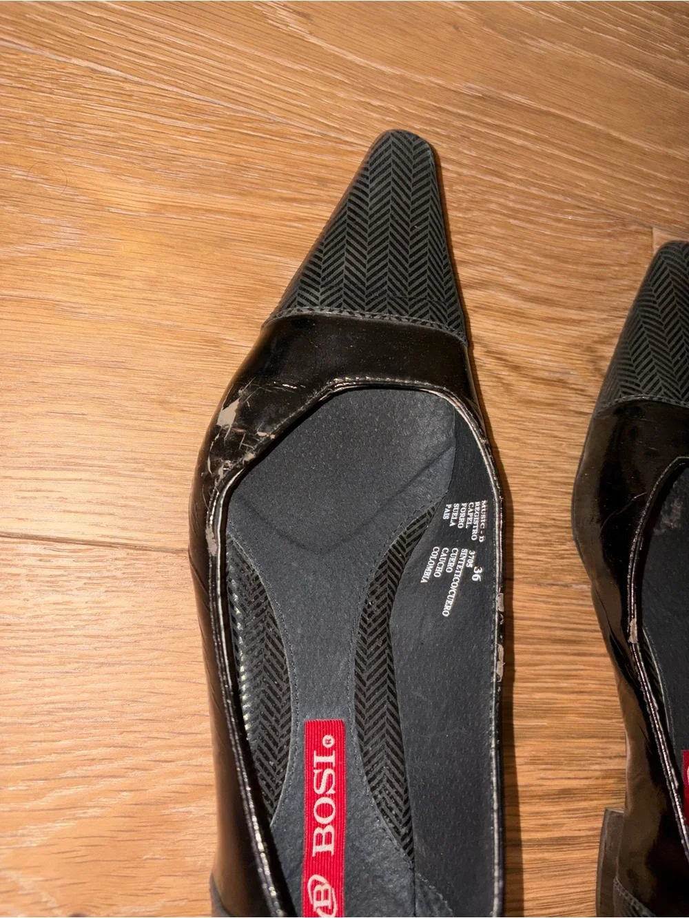 Pointed Toe Black Flats — Sleek Women's Loafers